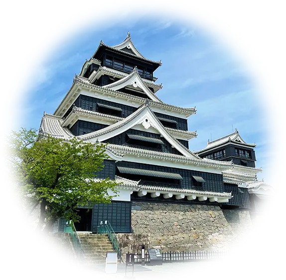 Kumamoto Castle in Clear Skies